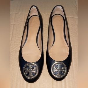 Size 5.5 Tory Burch Black Flats. Worn Minimally.
